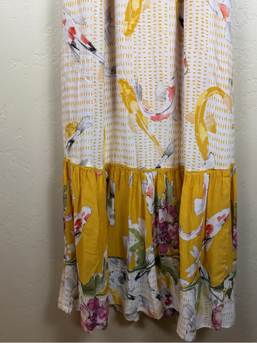 Anthropologie One September Paradiso Koi Fish
Halter Maxi Dress Size Medium - Picture 5 of 8